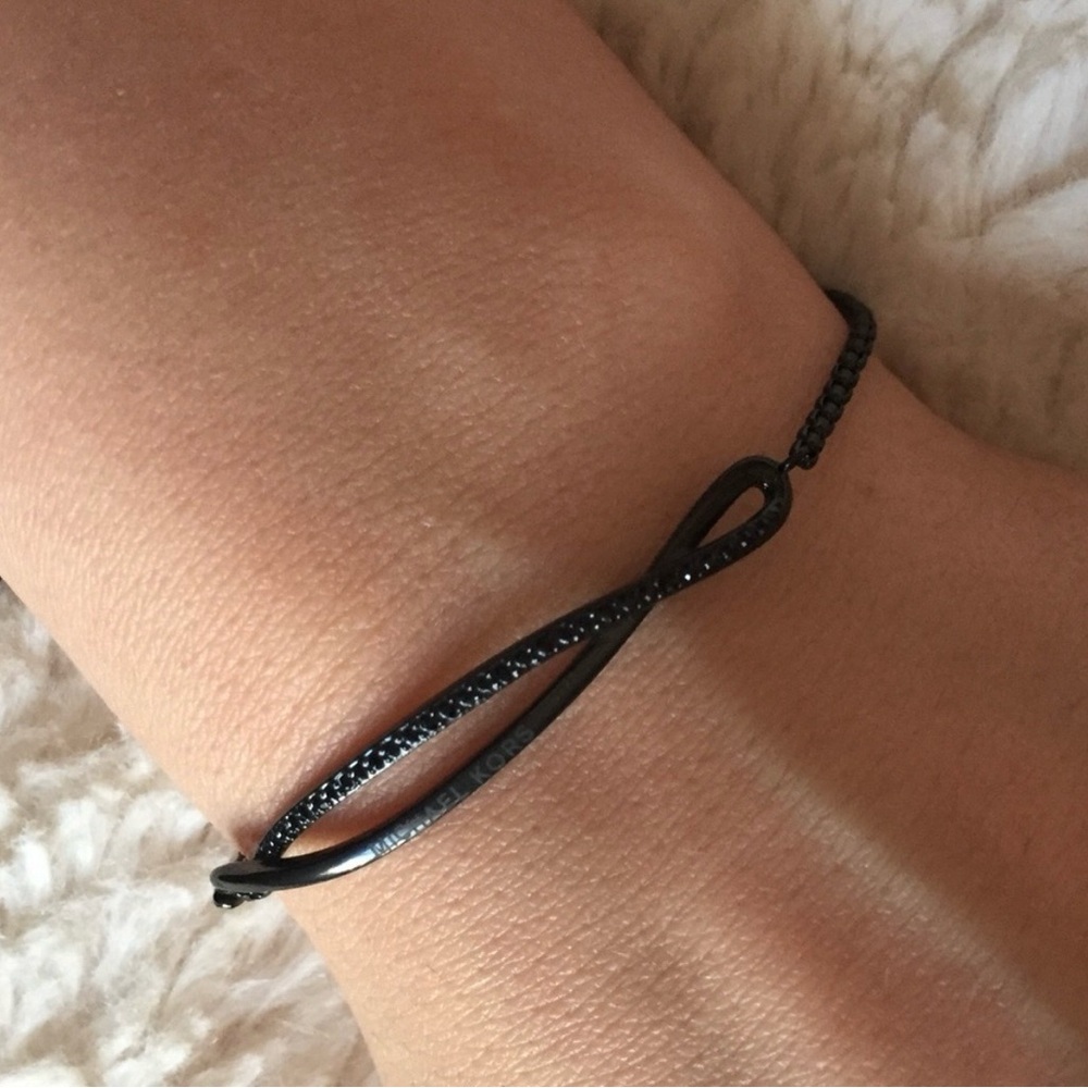 Michael Kors toggle bracelet
